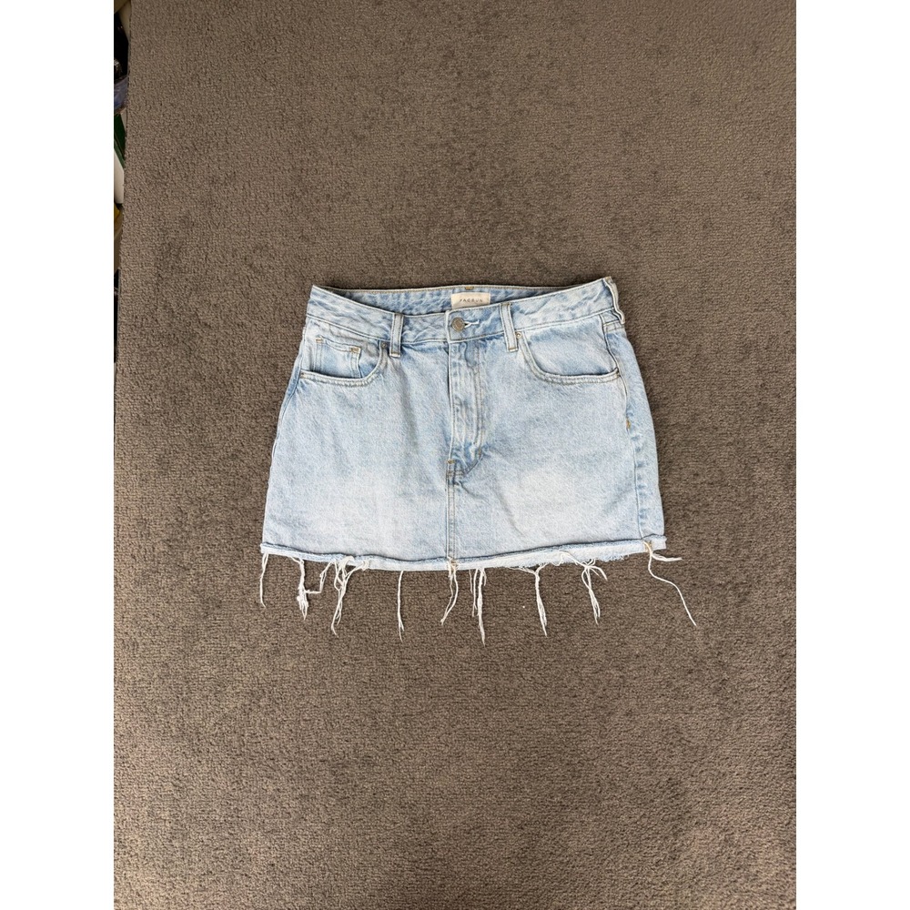 PacSun Light Wash Denim Mini Skirt Raw Frayed Hem Size 27 Blue Cotton